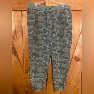Cato camo button ankle pants